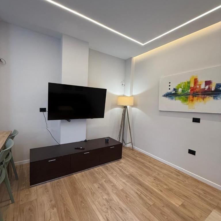 Destina Apartments - One-Bedroom Apartment - 9
