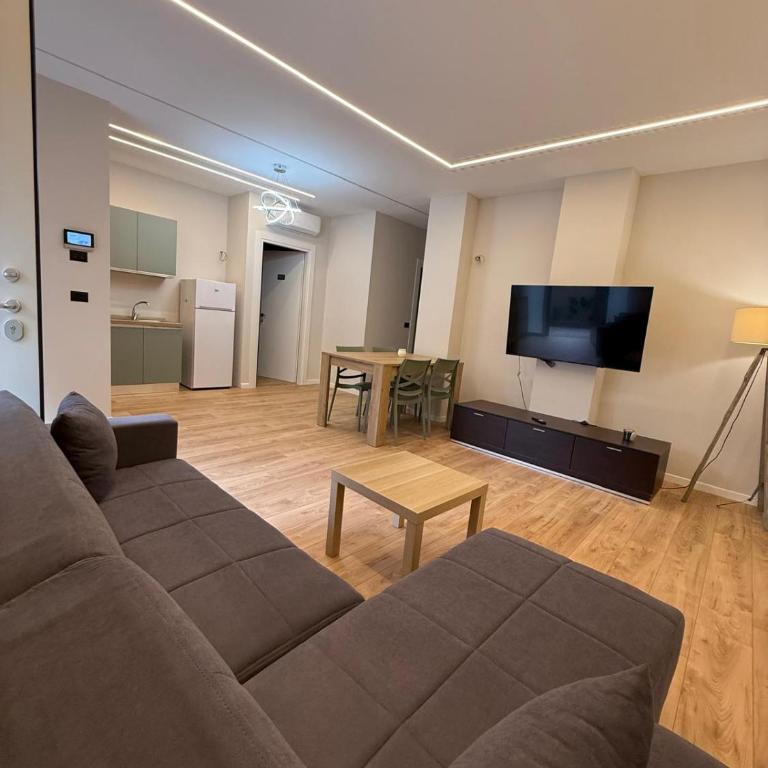Destina Apartments - One-Bedroom Apartment - 12