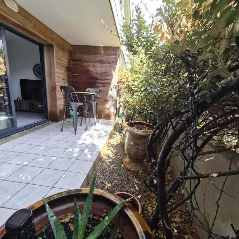 Confortable appartement rez de jardin- terrasse - parking - Apartamento de 1 dormitorio - 26