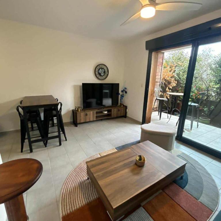 Confortable appartement rez de jardin- terrasse - parking - Apartamento de 1 dormitorio - 27