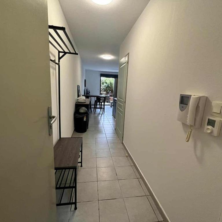 Confortable appartement rez de jardin- terrasse - parking - Apartamento de 1 dormitorio - 28