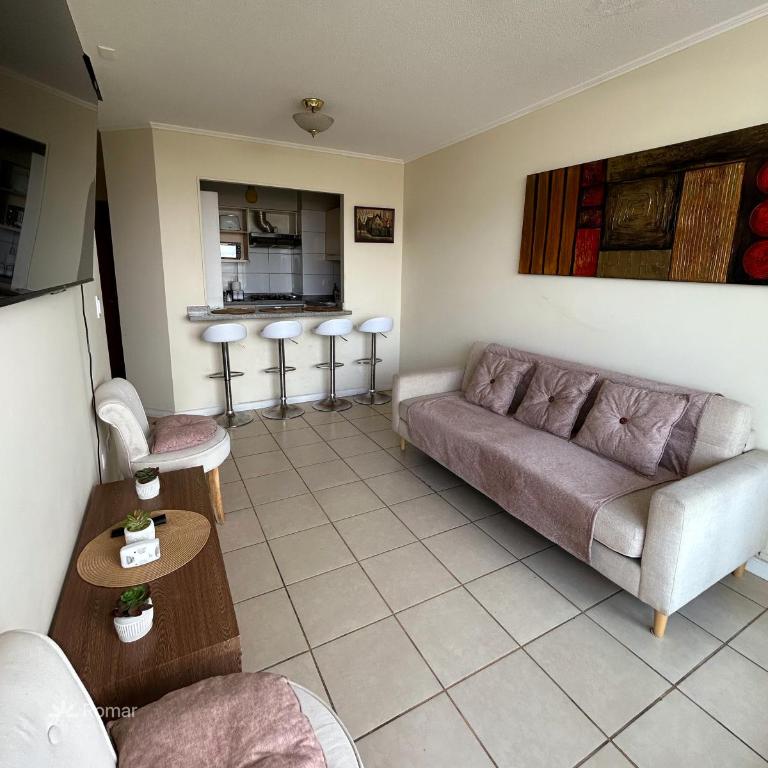 Departamento Condominio Altamar - Apartamento de 2 dormitorios con balcón y vistas al mar - 1