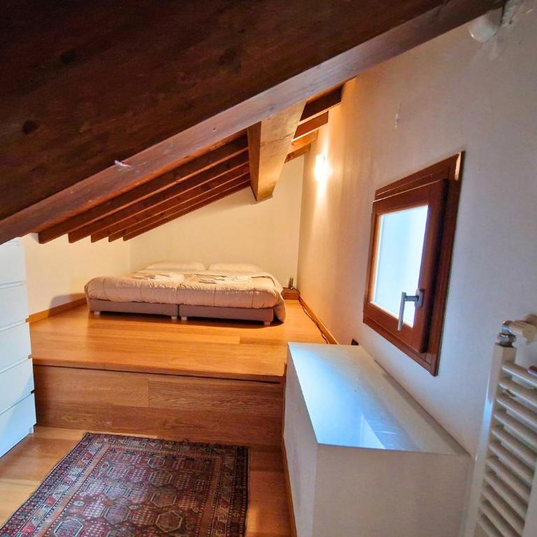 HT - Casa dell'artista in Piazza delle Erbe - Appartamento con 3 Camere da Letto - 10