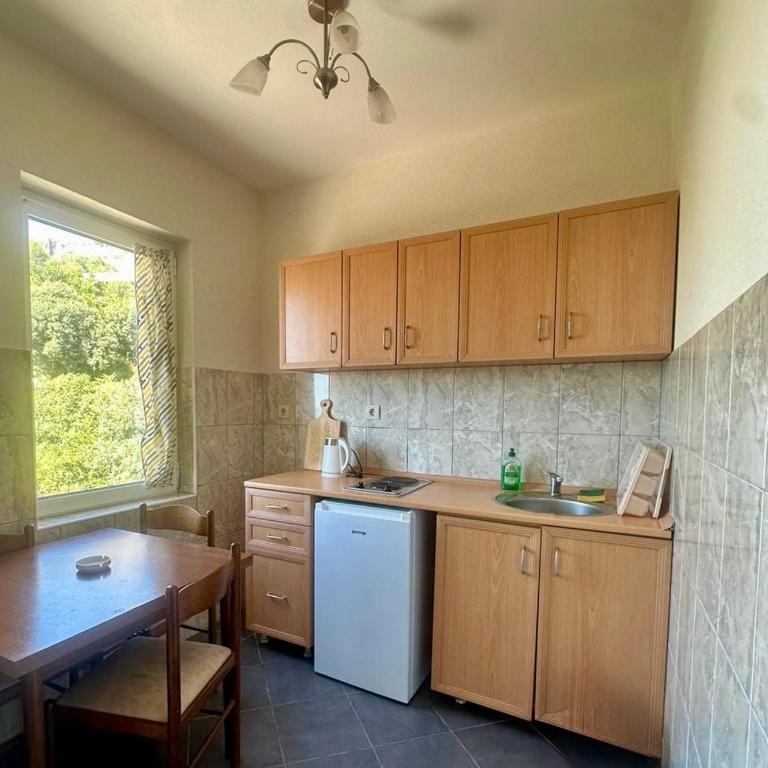 Antoni Apartments - Apartman s 1 Spavaćom Sobom, Balkonom i Pogledom na More - 3