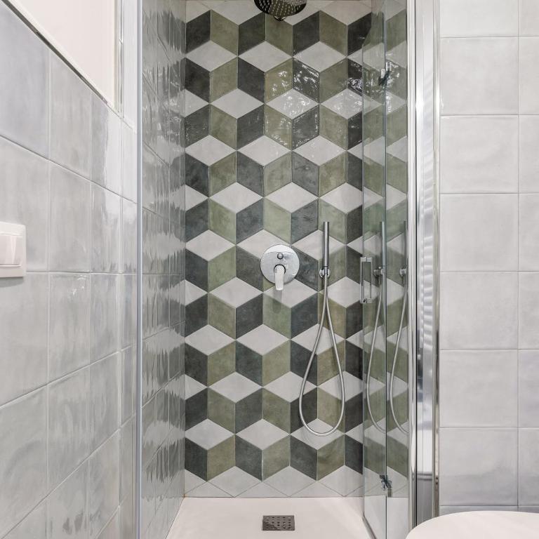Casa Azzurra Rooms e apartment By Dimora Hub - Quadruple Room with Private Bathroom - 24