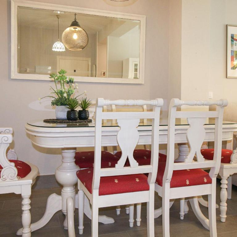Encanto y Comodidad en Los Remedios - Junto a la Feria de Abril - Apartamento Deluxe de 2 dormitorios - 14
