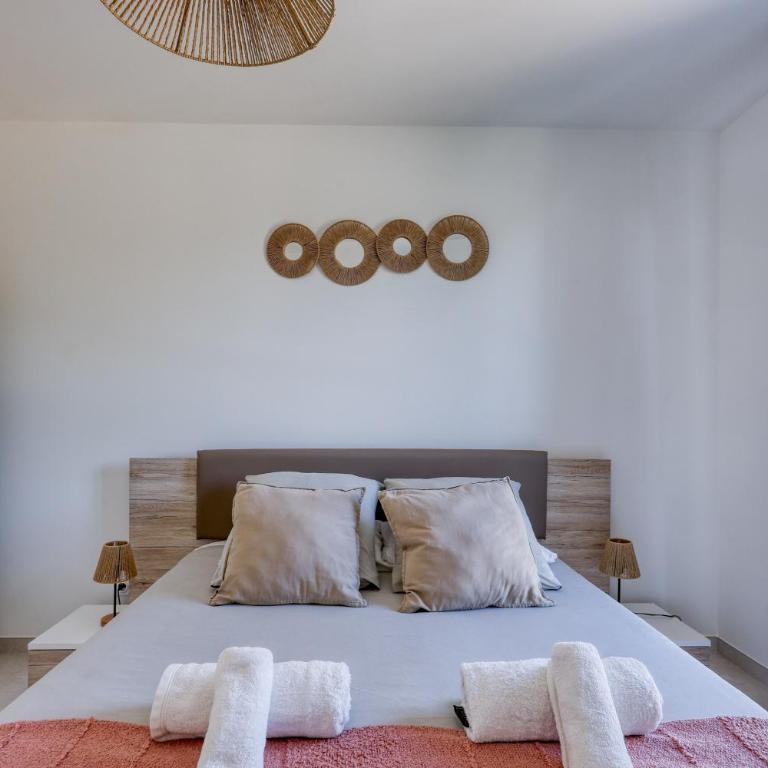 Chez Valentina et Alexandre Port et plages à pied - Appartement 1 Chambre - 12