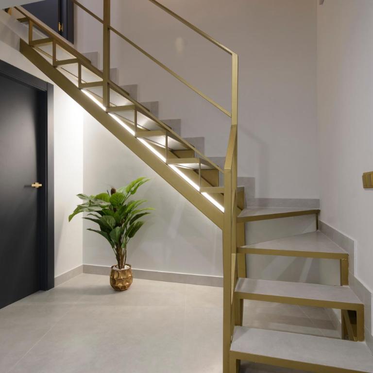 San Lázaro Suites - Three-Bedroom Deluxe Apartment - 9
