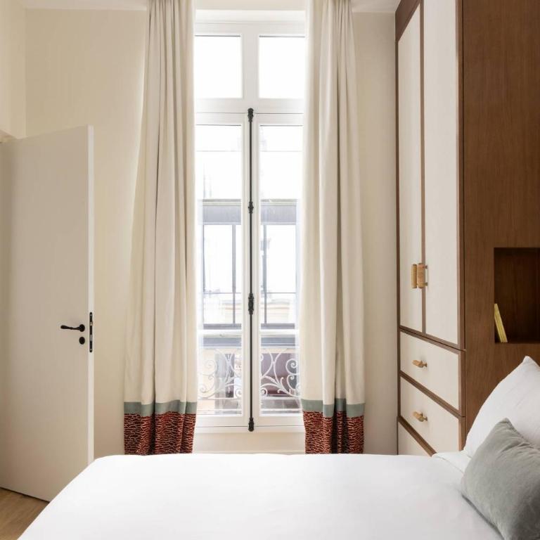 Luxurious Residence Saint Honore by onefinestay - One-Bedroom Apartment - 9