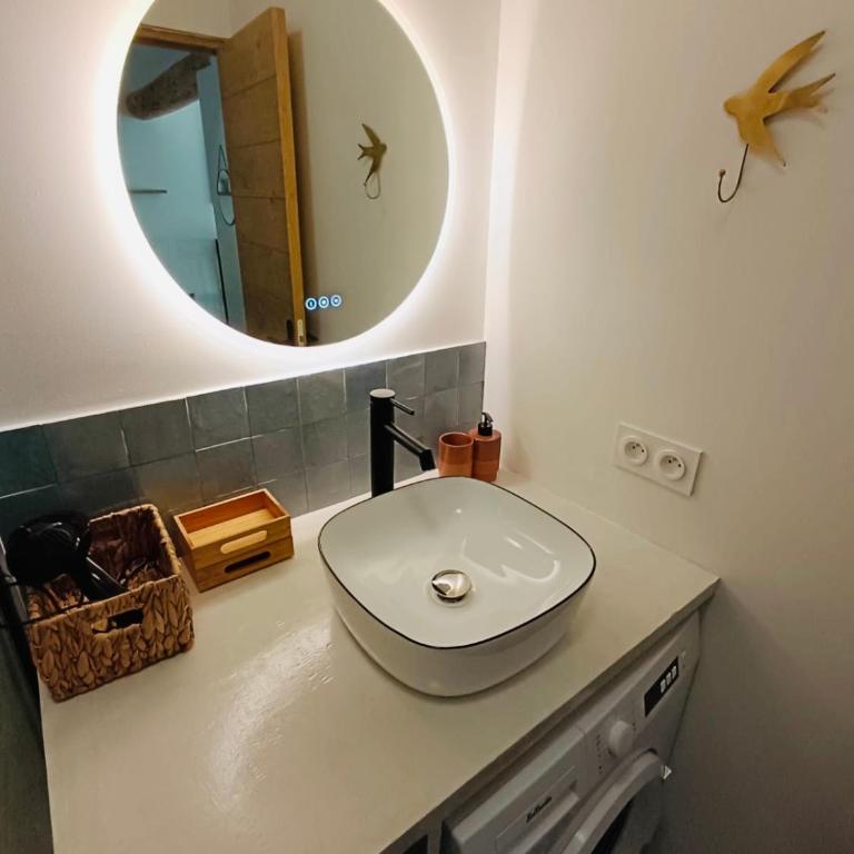 Gîte Mas La Bohème Piscine Parking Privé L'Isle-Sur-La-Sorgue - One-Bedroom Apartment - 11