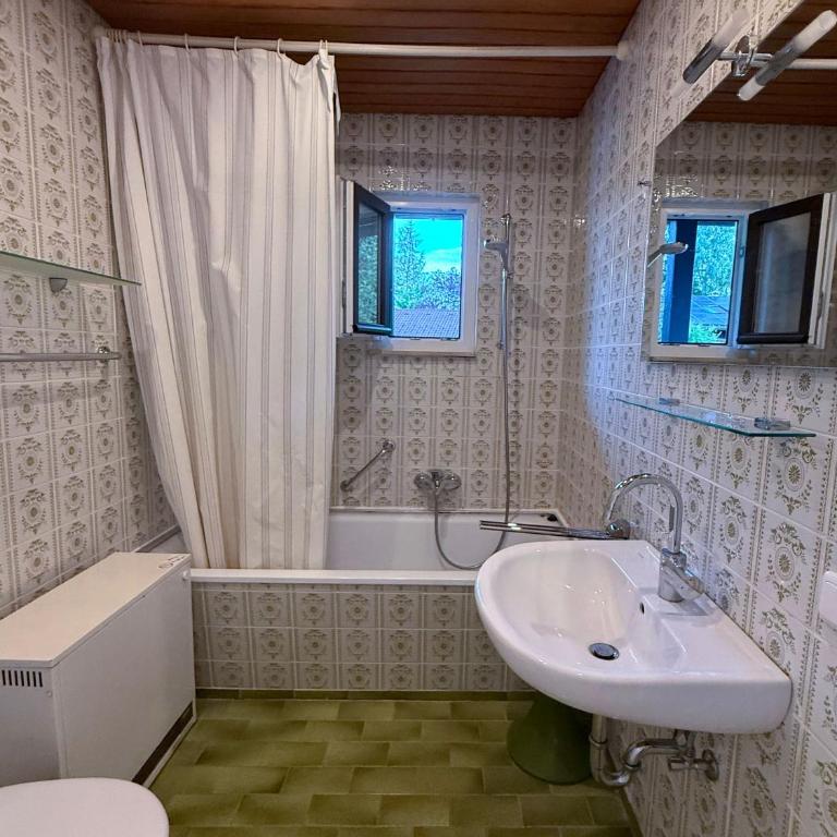Landhaus Margarete im Feriendorf Reichenbach - Three-Bedroom House with Terrace - 27