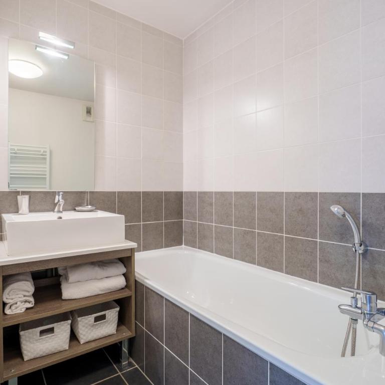 Apparthôtel Tempologis - Chateau de la Rochette - Appartment 2 Chambres (4 Adultes) - 10