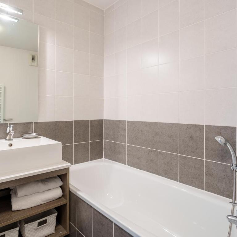 Apparthôtel Tempologis - Chateau de la Rochette - Appartment 2 Chambres (4 Adultes) - 11