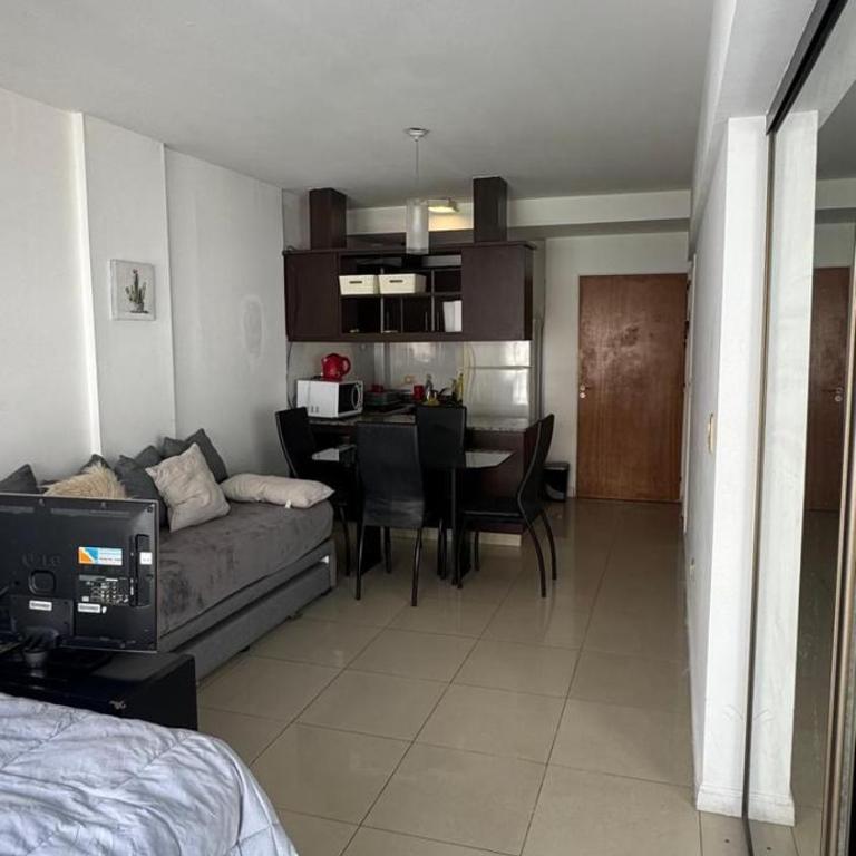 DISEÑO Y CONFORD EN PLENO CENTRO Porteño - Estudio Familiar - 16