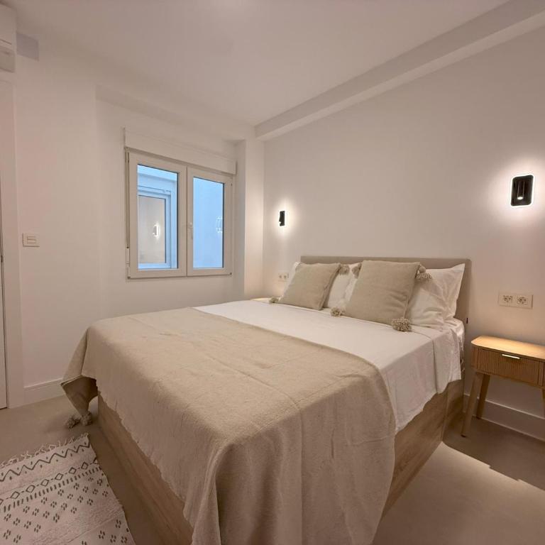 Boutique 2 Bedroom Apartment in Estepona Old Town Centre, Rooftop Terrace, 2 Min Walk to Beach - Apartamento de 2 dormitorios - 2