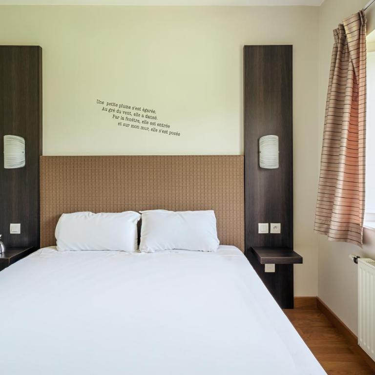 Apparthôtel Tempologis - Chateau de la Rochette - Chambre Quadruple - Vue sur Montagnes - 5