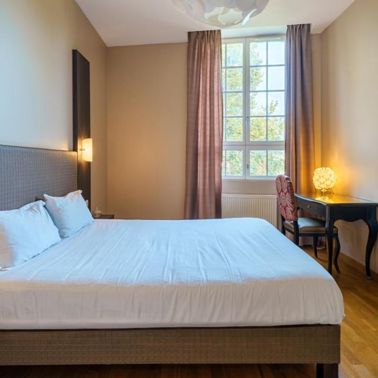 Apparthôtel Tempologis - Chateau de la Rochette - Chambre Triple - 8
