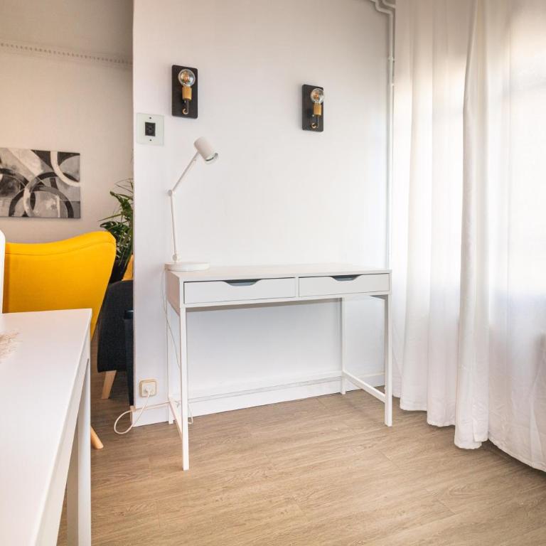 Central & Fully Equipped Apartment in Eixample Next to Metro, Sleeps 5 - Apartamento de 3 dormitorios - 15