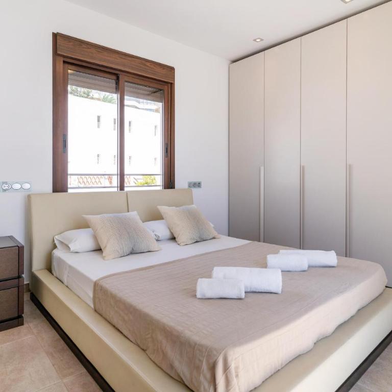 Awesome Home In Torrox Costa - Casa de 4 dormitorios - 8