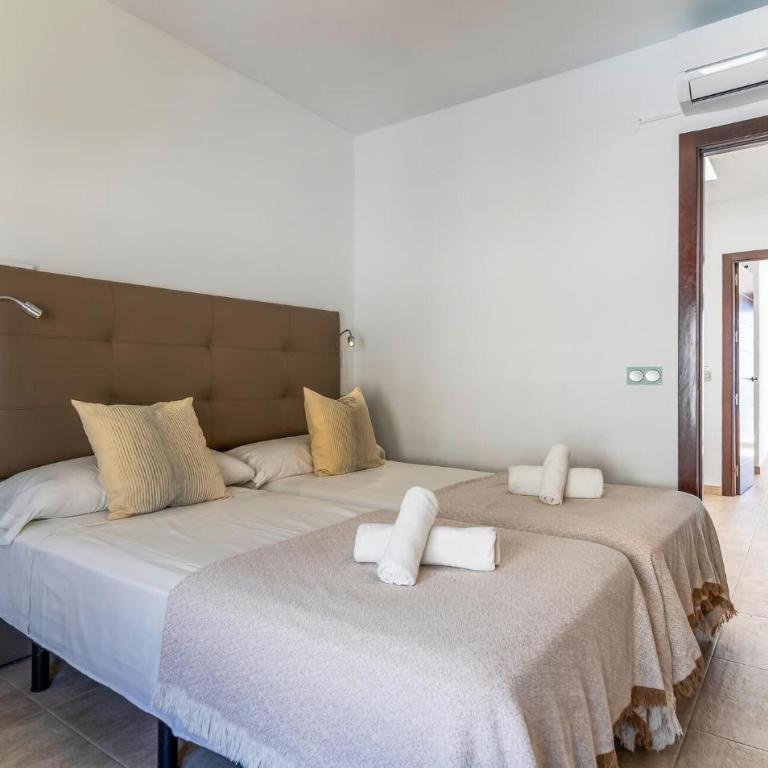 Awesome Home In Torrox Costa - Casa de 4 dormitorios - 10