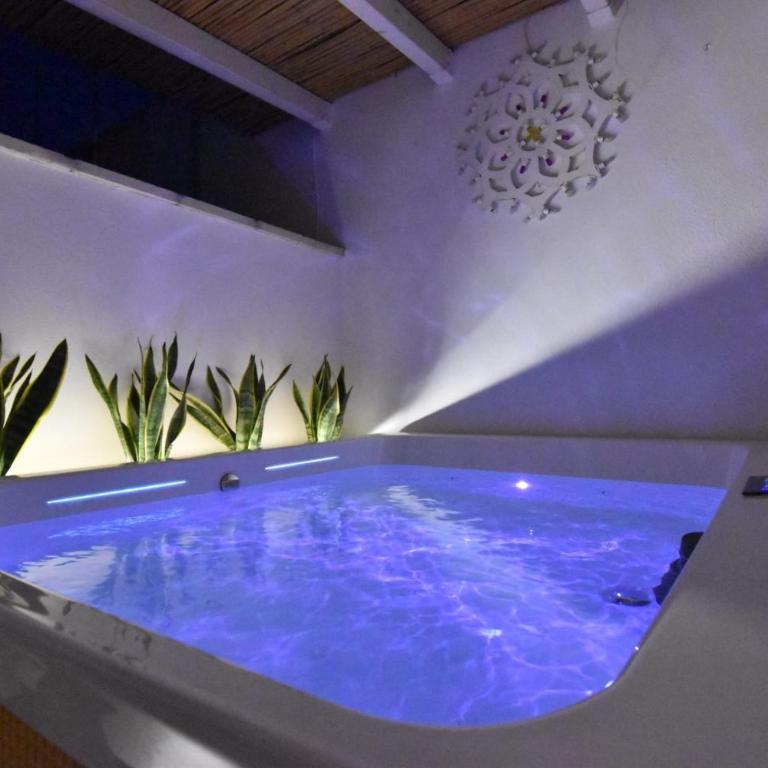 Alcova Dora - JACUZZI e TRADIZIONE PUGLIESE nel CUORE di CEGLIE MESSAPICA - Casa con 1 Camera da Letto - 75