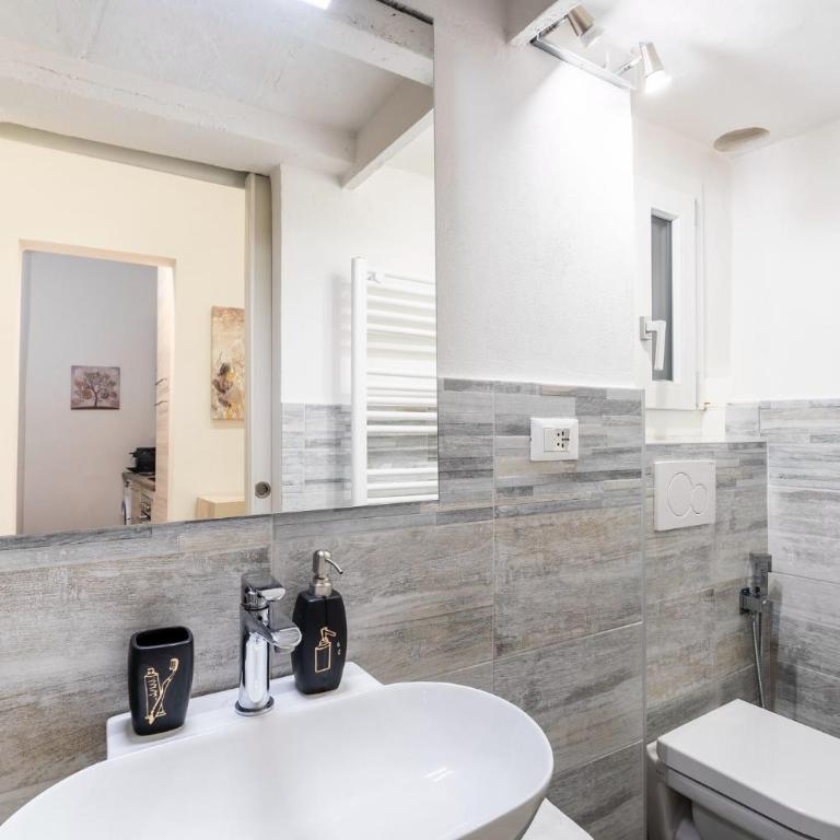 Firenze Center - 5min to Duomo, Station - Wifi and AC - Appartamento con 1 Camera da Letto - 7