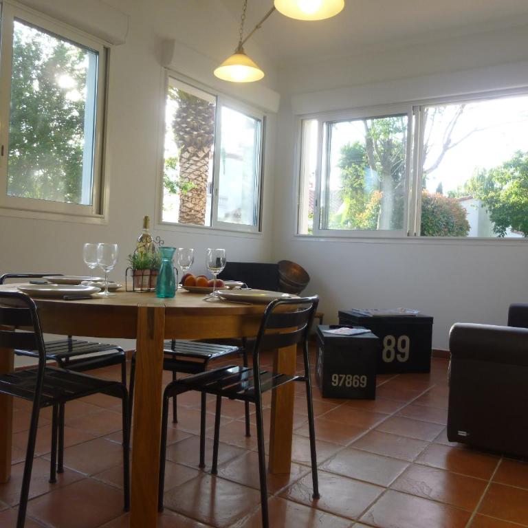 Mas Picton chambres d'hôtes piscine jardin 10 min à pied de la mer - Maison 1 Chambre - 8