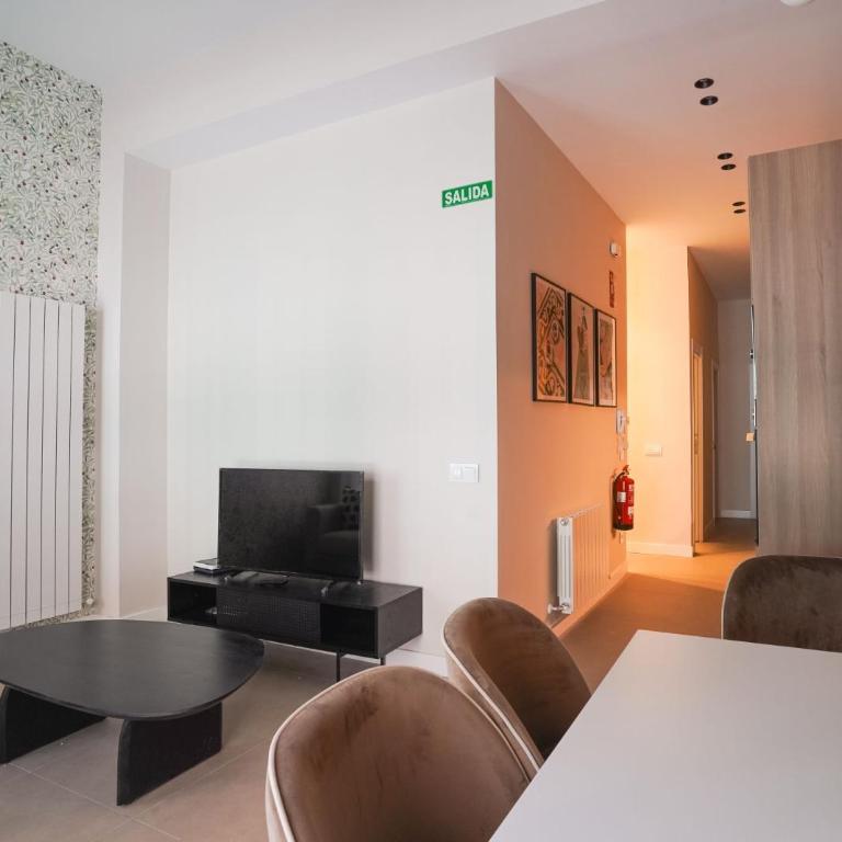 Modern apartment-2Bedrooms 1Bath-Cuatro Caminos - Two-Bedroom Apartment - 4