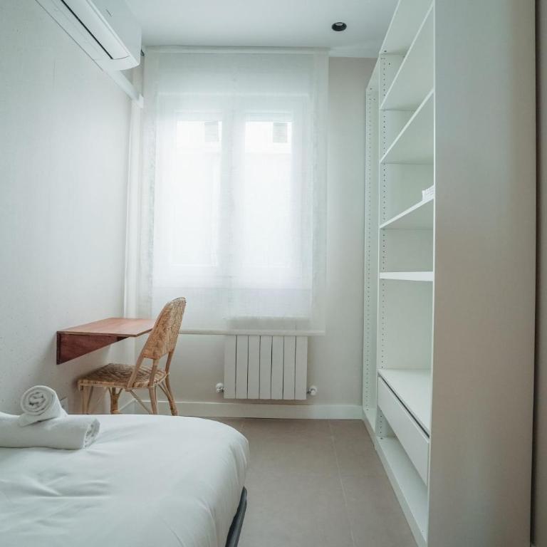 Modern apartment-2Bedrooms 1Bath-Cuatro Caminos - Two-Bedroom Apartment - 18