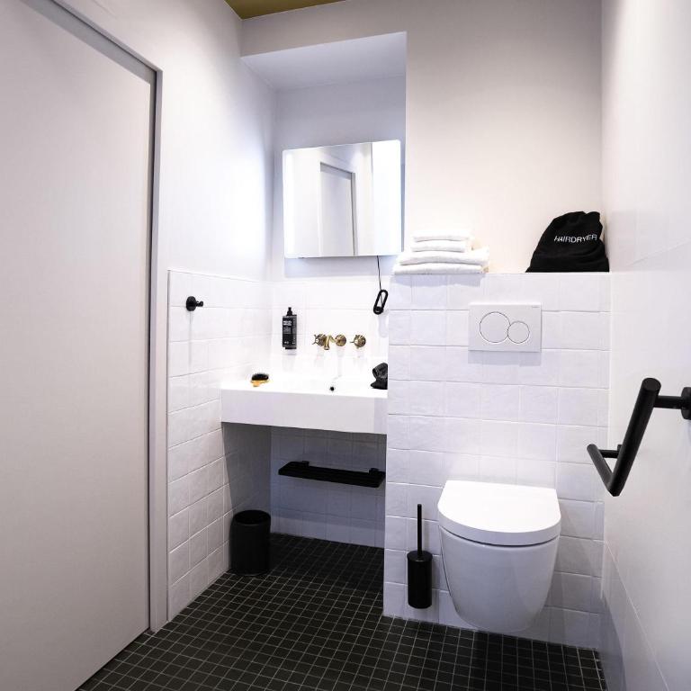 ibis Styles Paris Gare De Lyon TGV - Chambre Triple avec 1 Lit Double et 1 Canapé-Lit - 4