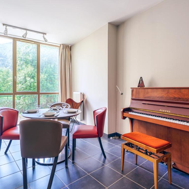 Apparthôtel Tempologis - Chateau de la Rochette - Studio - Vue sur Montagne - 2