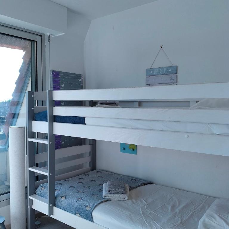 Joli appartement familial, 2 chambres, calme et soleil - Two-Bedroom Apartment - 16