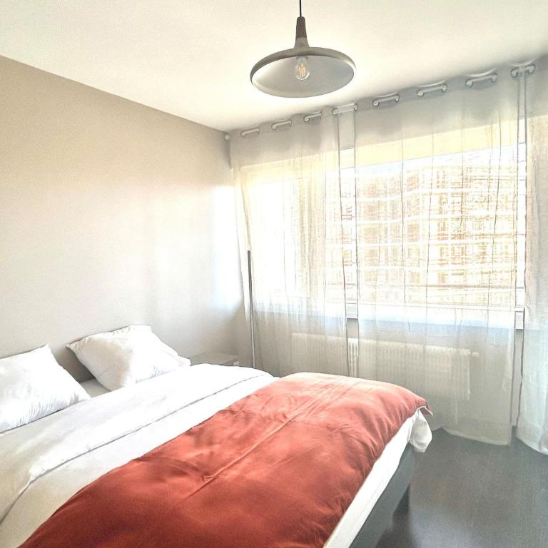 M045 Joli appartement T3 avec balcon - Appartement 2 Chambres - 4