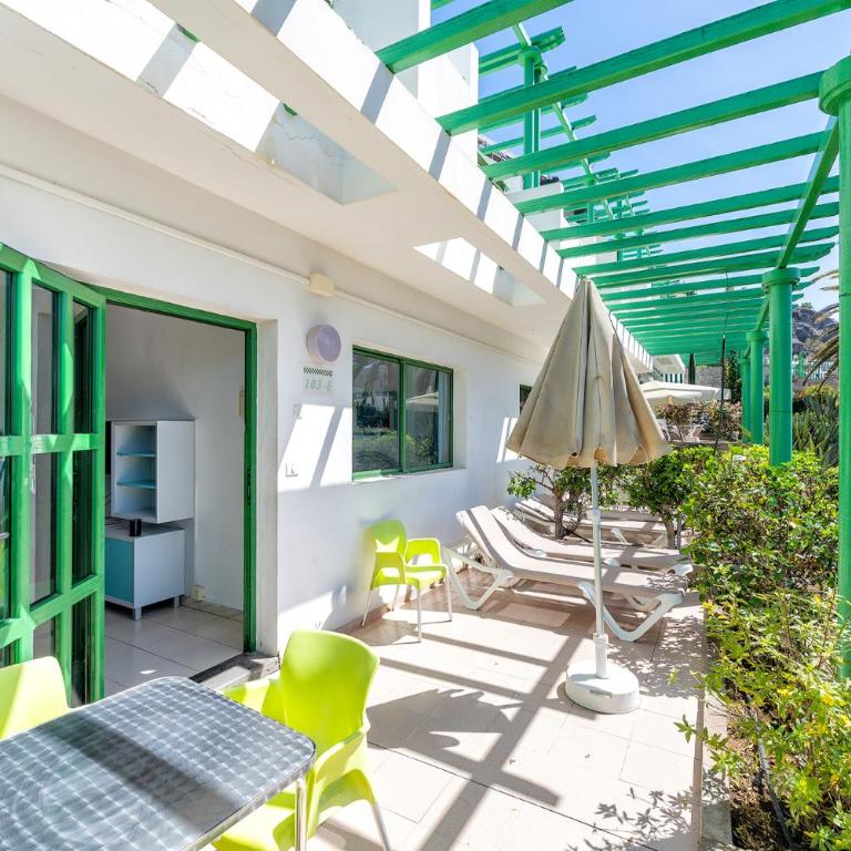 Los Veleros Apartments - Two-Bedroom Standard Apartment - 3