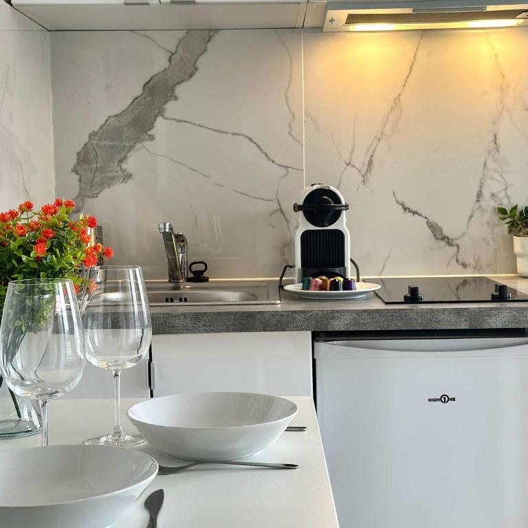 New 353 Suite Pierre - Cosy Apartment Paris Center - Studio - 4