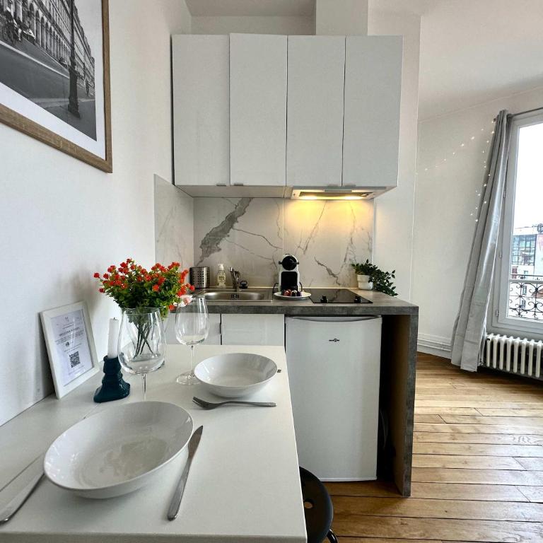 New 353 Suite Pierre - Cosy Apartment Paris Center - Studio - 18