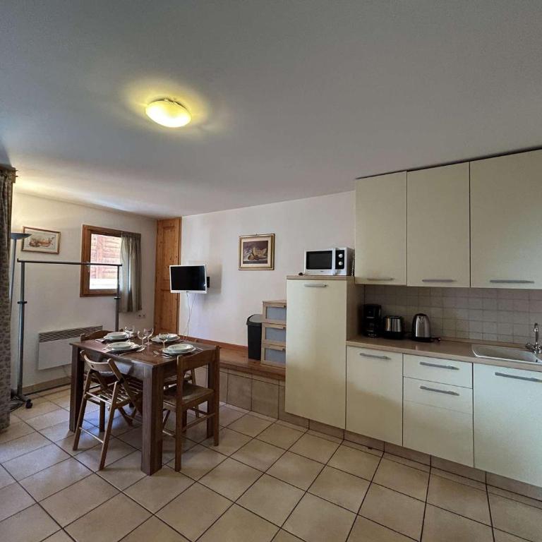 Montgenèvre - Studio 4 pers. à 50m des pistes, parking, lumineux, wifi possible - FR-1-330D-57 - Appartement (4 Adultes) - 12