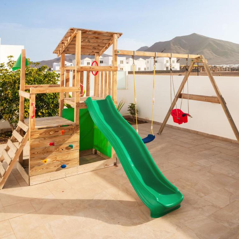 VILLA ALAY by Buenavilla - Three-Bedroom Villa - 3