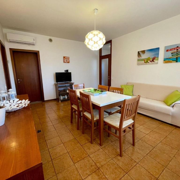 Spacious flat in a villa with terrace - Appartamento - 6