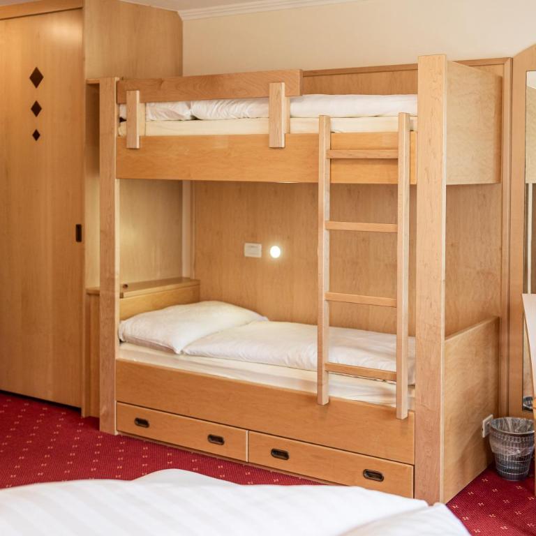 Hotel Garni Alpes - Camera Familiare - 7