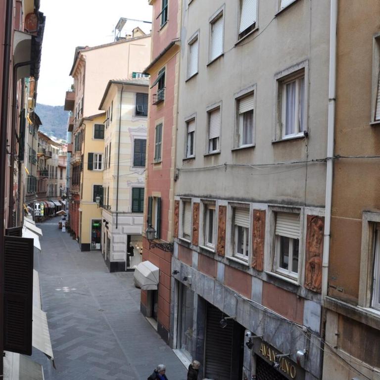 Apartment in the historic center, 80 m from the Sea - Appartamento - 24