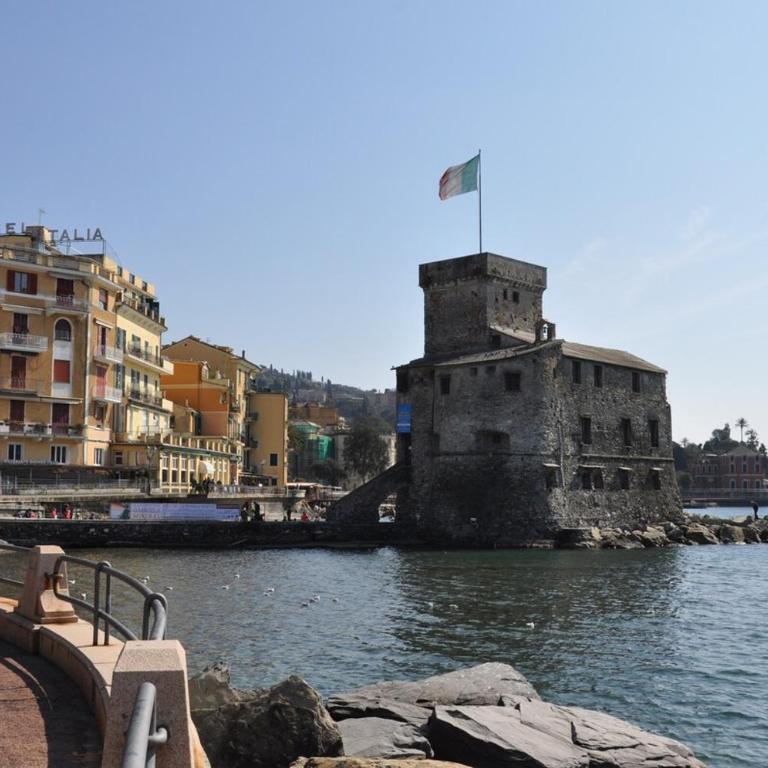 Apartment in the historic center, 80 m from the Sea - Appartamento - 25