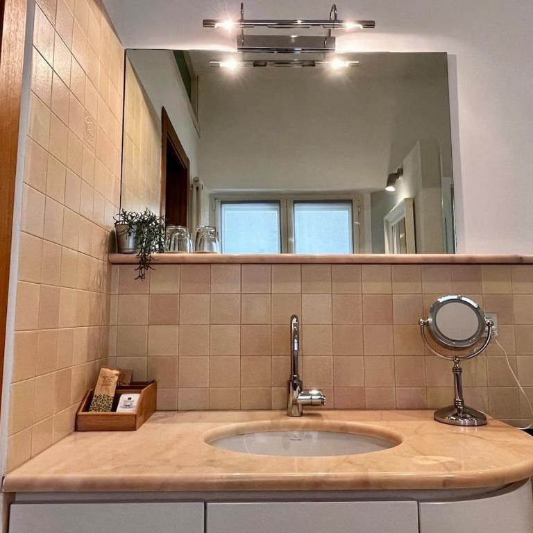 Residenza Tazzoli - BIG HOUSE 120 m2, with 2 bedrooms and 2 bathrooms - Appartamento con 2 Camere da Letto - 6