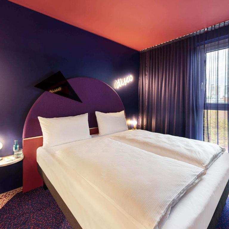 ibis Styles Muenchen Perlach - Doppelzimmer mit Verbindungstür - 1