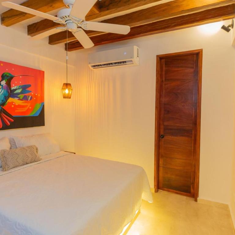 Casa Bali Castillo View Private Pool & Rooftop, Near Historic Center - Three-Bedroom House - 6