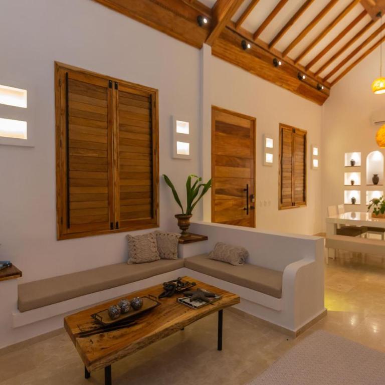 Casa Bali Castillo View Private Pool & Rooftop, Near Historic Center - Three-Bedroom House - 18