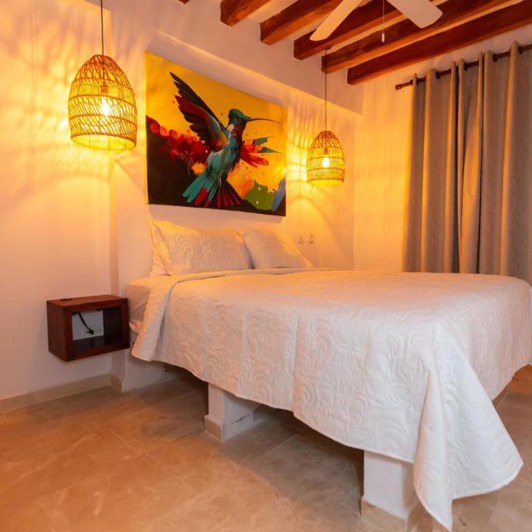 Casa Bali Castillo View Private Pool & Rooftop, Near Historic Center - Three-Bedroom House - 40