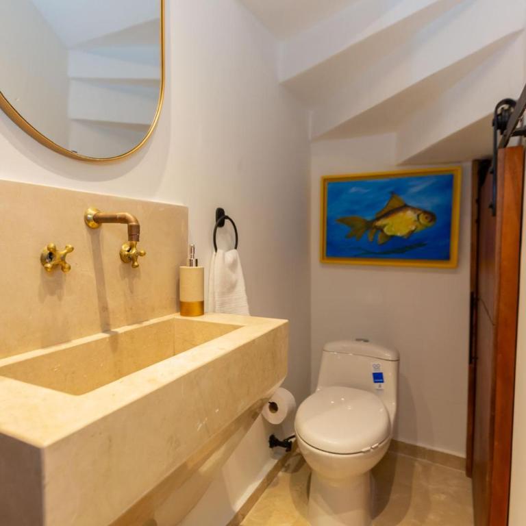 Casa Bali Castillo View Private Pool & Rooftop, Near Historic Center - Three-Bedroom House - 44