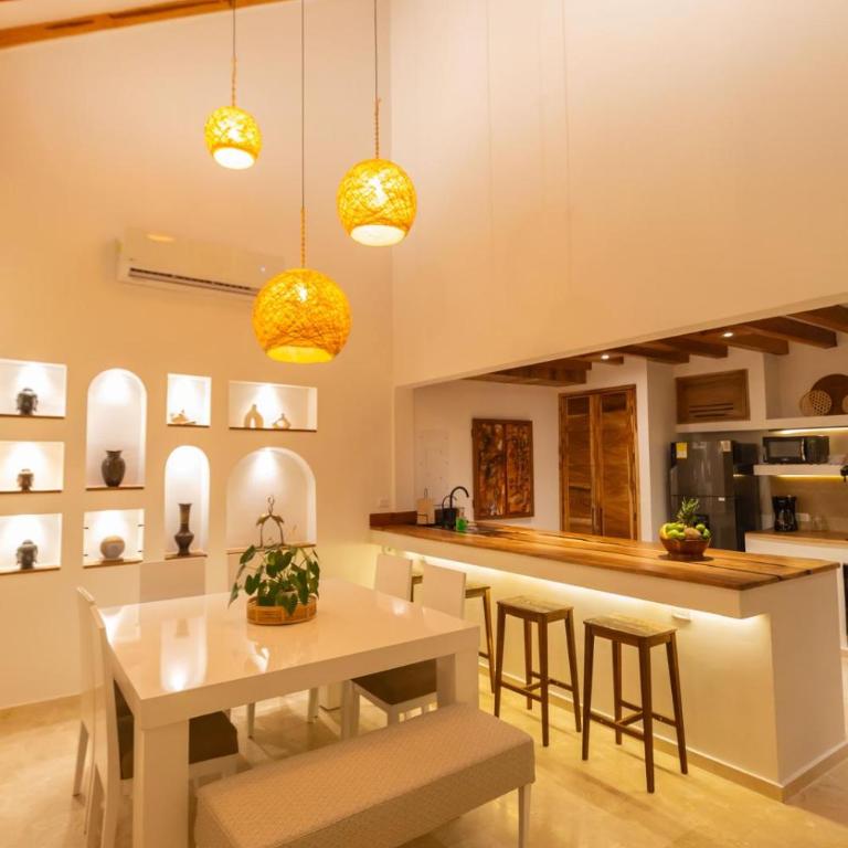 Casa Bali Castillo View Private Pool & Rooftop, Near Historic Center - Three-Bedroom House - 53