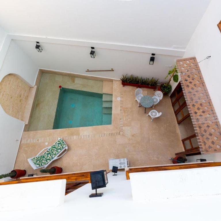 Casa Bali Castillo View Private Pool & Rooftop, Near Historic Center - Three-Bedroom House - 65